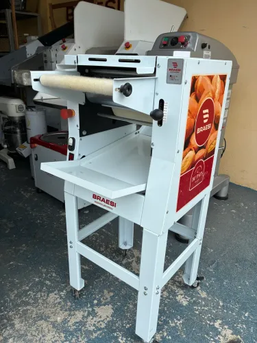 Modeladora de pães 