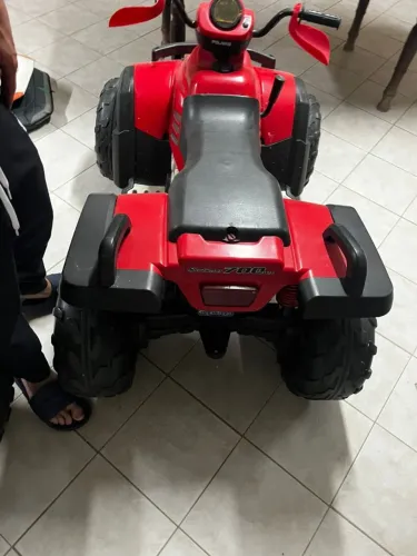 Quad Elétrico Peg-Pérego Polaris Sportsman 700 Twin + Bateria Nova