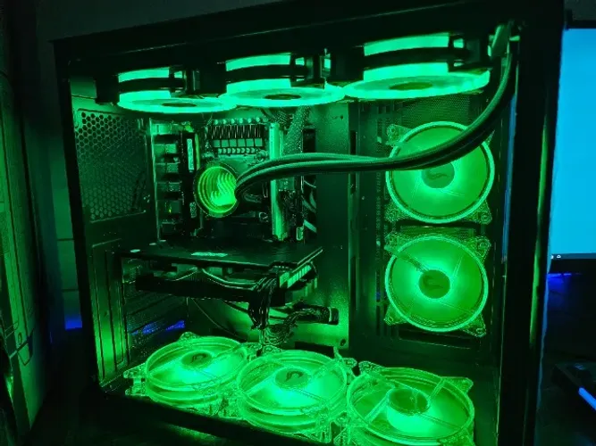 PC Gamer RX 7600 Novo fornite a 300 fps