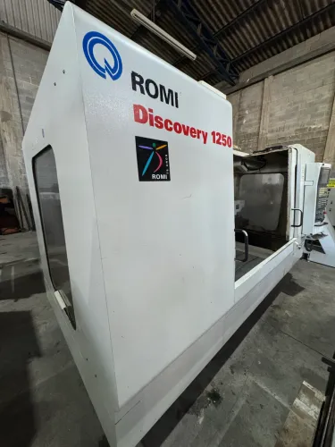 Centro de usinagem Discovery 1250 com 4 eixo