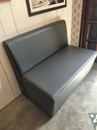 Sofá Novo dois lugares