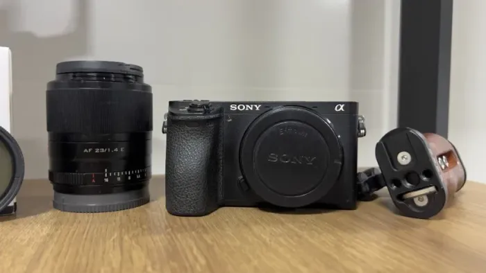 Sony A6500 + Viltrox 23mm F1.4 + Cage e Acessórios | Kit Completo 4K
