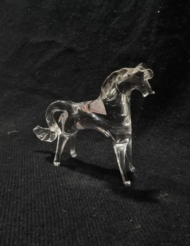 Cavalo Decorativo em Vidro