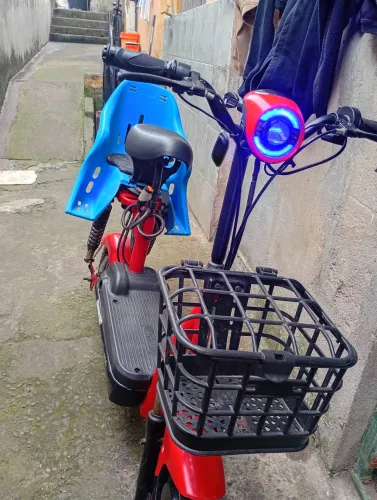 Motinha elétrica autonomia 25 andando fraca na subida com detalhe no freio e no painel