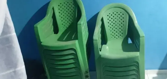 Vende-se cadeiras de plastico em ótima qualidade
