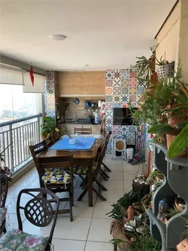 Apartamento à venda com 4 quartos, sendo 3 suítes, no condomínio Evidence, São Paulo - SP