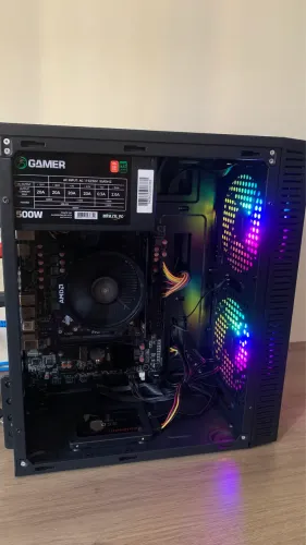 PC Ryzen 3 2200G + SSD 256GB + Windows 10 Ativado