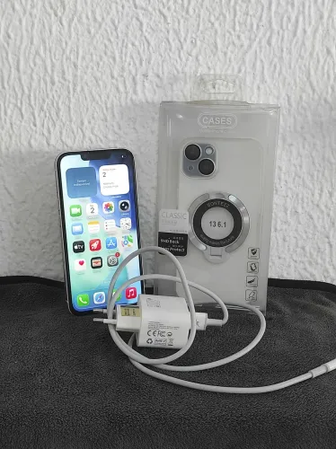 iPhone 13 128GB branco?! Pegando tudo! Sujeito a todos os testes. Aceito cartão!