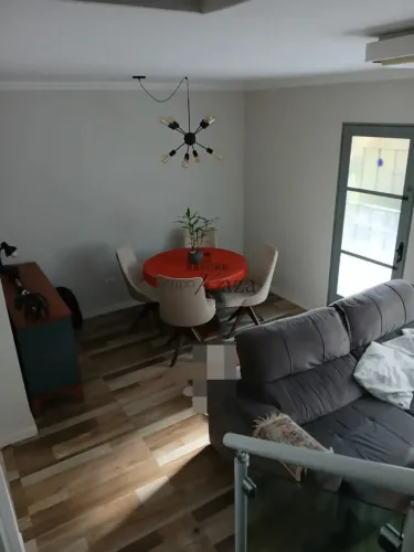 Casa em Condomínio - Parque Ipê - 2 Dormitórios - 80 M².