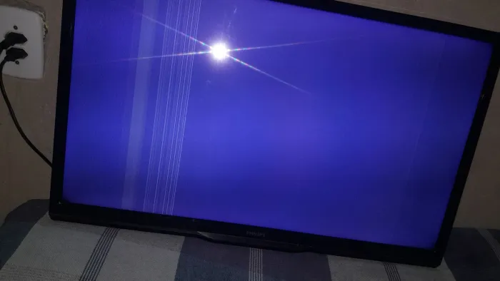 Televisão pra retiradas de peças