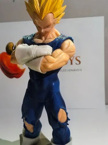 Vegeta , acionts figure. DBZ