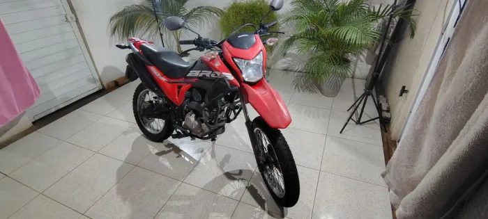 Protetor de carenagem da Honda Bros 160