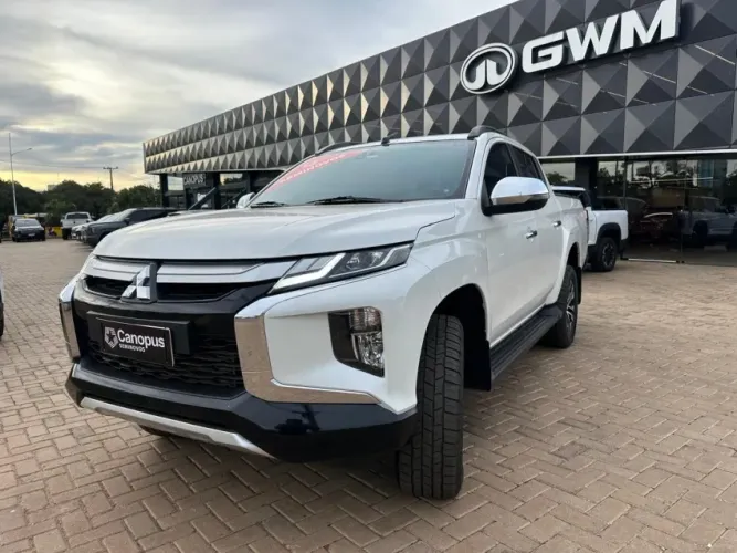 Mitsubishi TRITON HPE-S 2.4 CD 4X4 TB Diesel Aut. 2025
