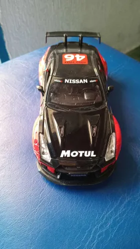 Miniaturas de FERRO GTR R35 / BMW I8