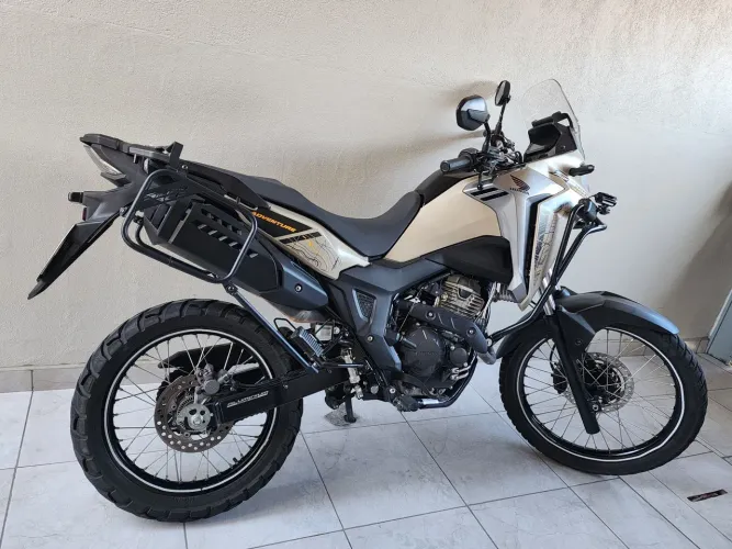 Honda Sahara 300 Adv Ano 2025