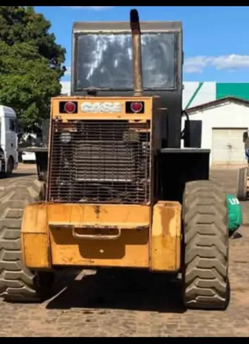 Pá Carregadeira W20-E, CASE