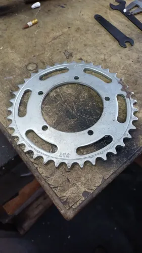 Coroa transmissão AGRALE 27.5