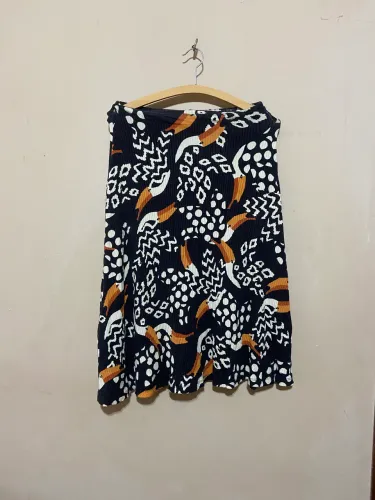 Saia Midi Farm Tucanos