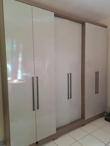ROPEIRO GUARDA ROUPAS GRANDE 6 PORTAS SEMI NOVO