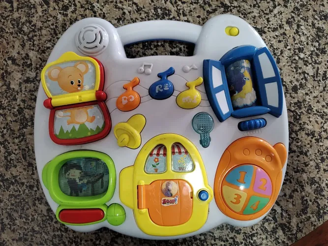Brinquedo eletronico usado mas em bom estado