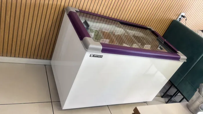 Freezer Ártico ainda na garantia 