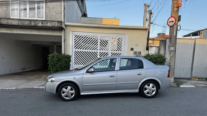 Chevrolet Astra Sedan 2.0/ CD 2.0 MPFI 8V 4P Aut. 2003