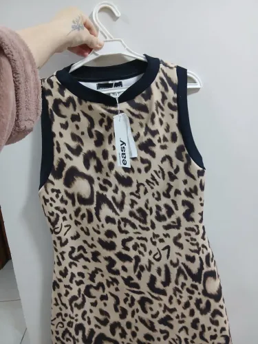 Vestido lança perfume