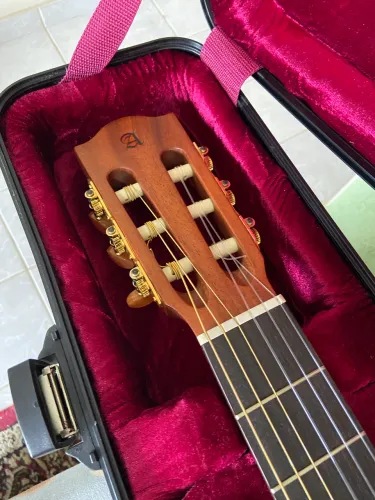 Violão Clássico Alhambra Z Nature Case Gator e Fishman