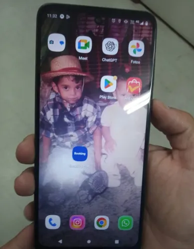 Celular em bom estado de conservação em ótimo Estado de funcionamento 