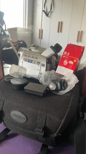 Filmadora Canon NTSC ZR70 Mc