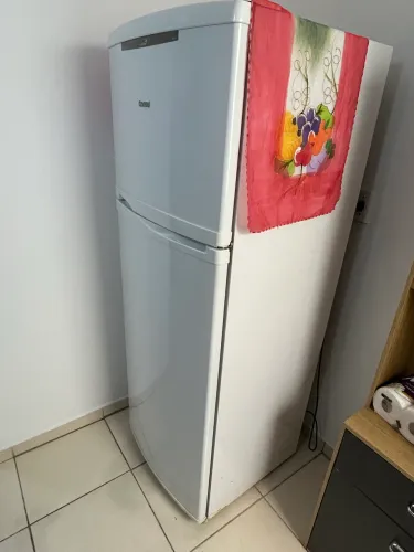 Geladeira em ótimo estado