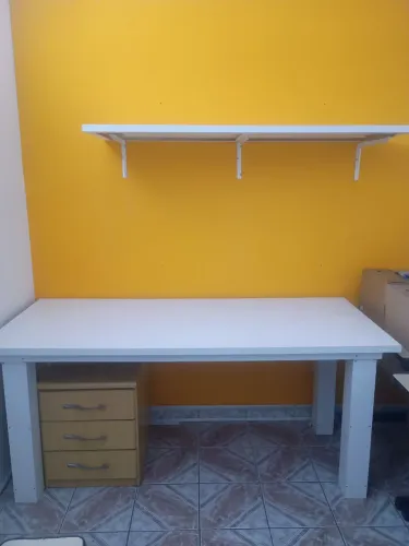 Mesa de reunião