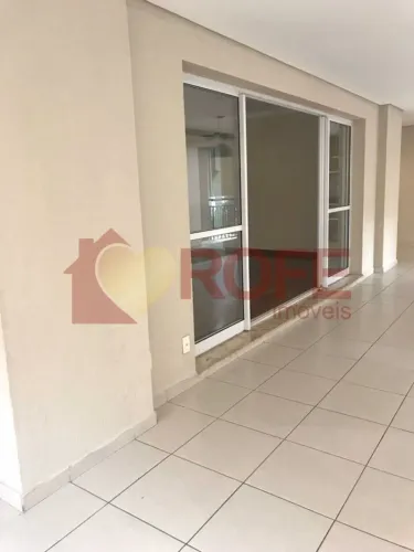 213 m² útil 4 banheiros 3 vagas 4 quartos 2 suítes Apartamento para locação 213m² com