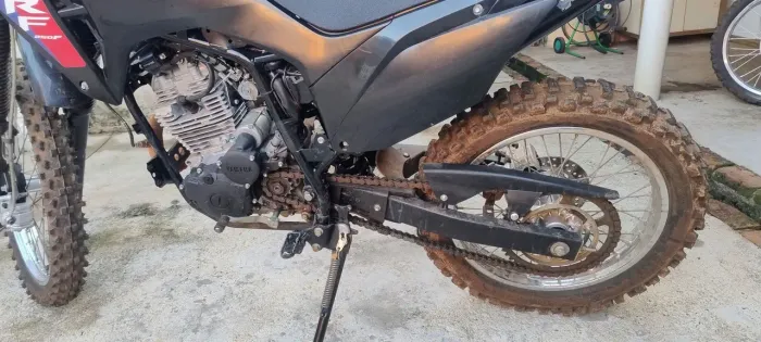 Moto pra trilha