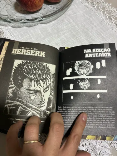 Coleção Berserk primeira edição Panini
