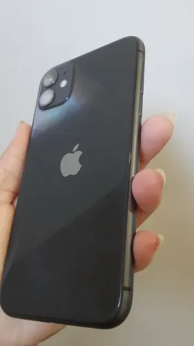 iPhone 11 64Gb bateria 72% todo original , 700 reais