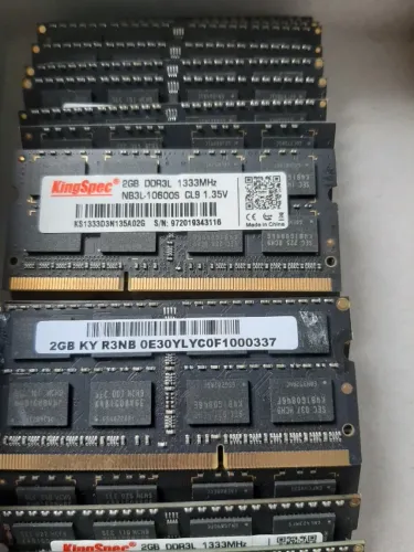 memória RAM KingSpec DDR3 de 2GB com 1333MHz - lote 26 peças- valor a unidade.