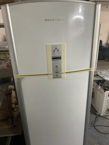 Geladeira duplex Brastemp BRM47BBANA 127v 409L