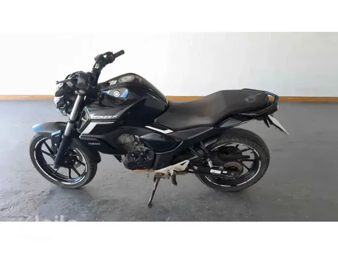 Yamaha Fazer FZ15 ABS ano/modelo 2023/2024 com 34.000 km rodados