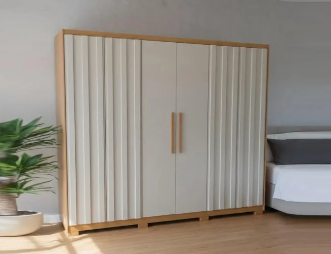 GUARDA-ROUPA CASAL RIPADO...