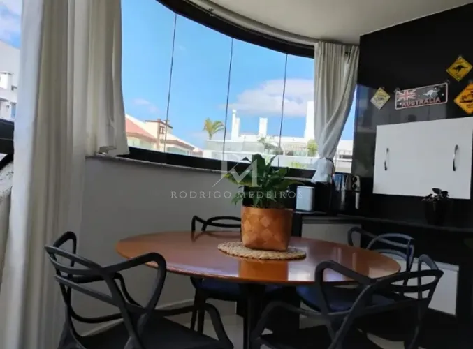 Amplo Apartamento Mobiliado em Jurerê | 2 Suítes | 100m² Privativos