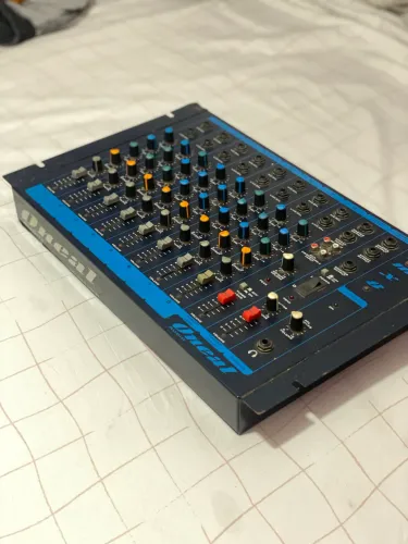 Mesa de som omx8