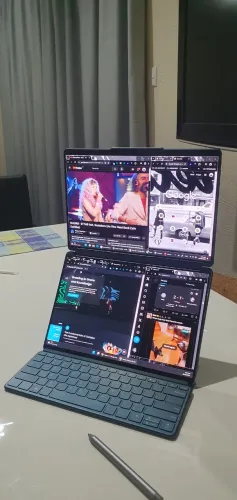Laptop Lenovo Yoga 9i - Dual Oled - Único! Duasl Telas OLED, Raro e Exclusivo