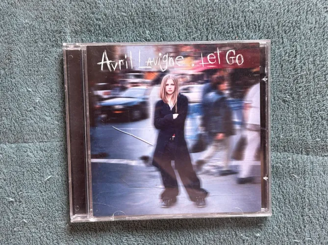 CD AVRIL LAVIGNE LET GO - Original e Seminovo