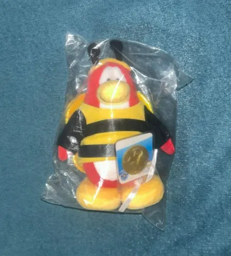 Club penguin pelúcia abelhinha jakks pacific (com moeda e etiqueta)