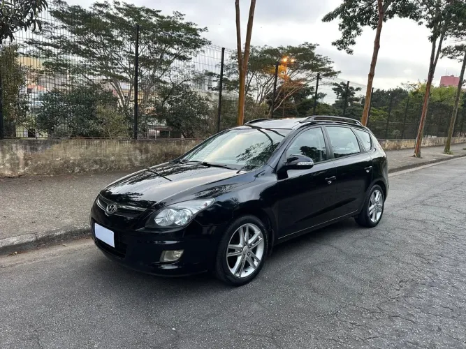 Hyundai I30CW 2.0 16V 145cv Aut. 5P 2011