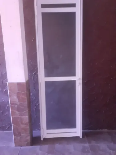 Porta de aluminio