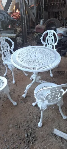 Mesa de Jardim
