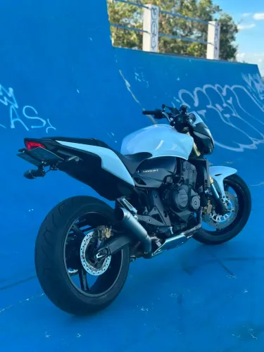 Honda Hornet 2014 nova