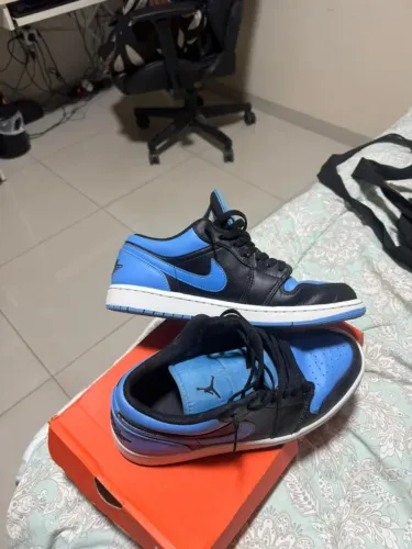 Air jordan 1 low black university blue